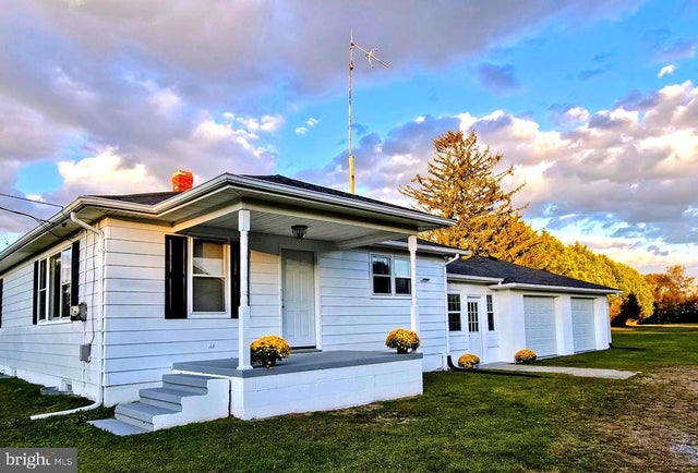 8445 N Old State Rd, Lincoln