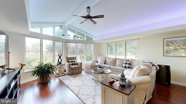 15407 Abbotts Pond Rd, Milford