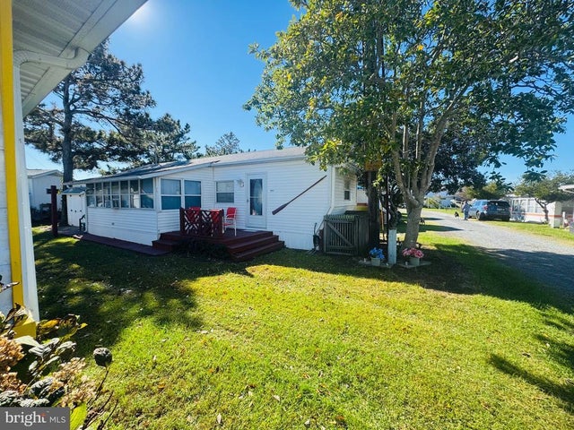 39997 N Croppers Cir, Fenwick Island