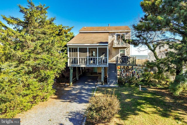 9127 Shore Dr, Milford