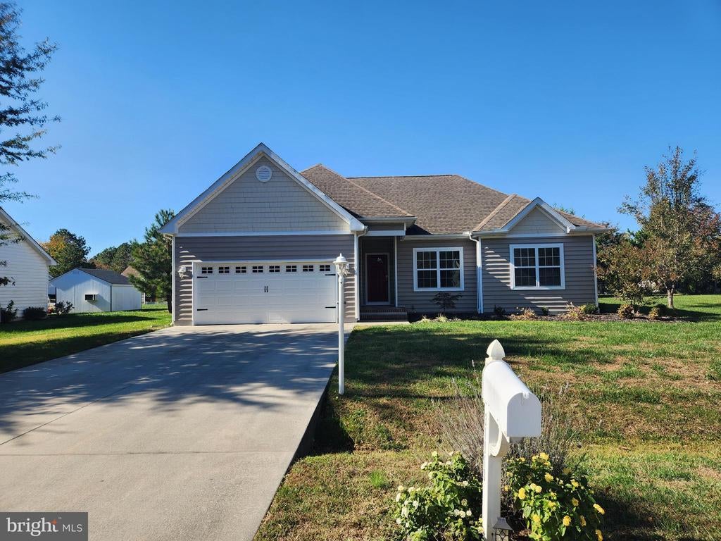 31010 Oak Leaf Dr, LEWES