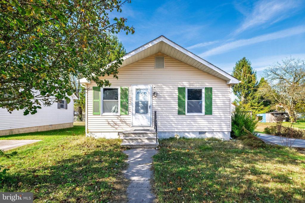 408 Fisher Ave, MILFORD