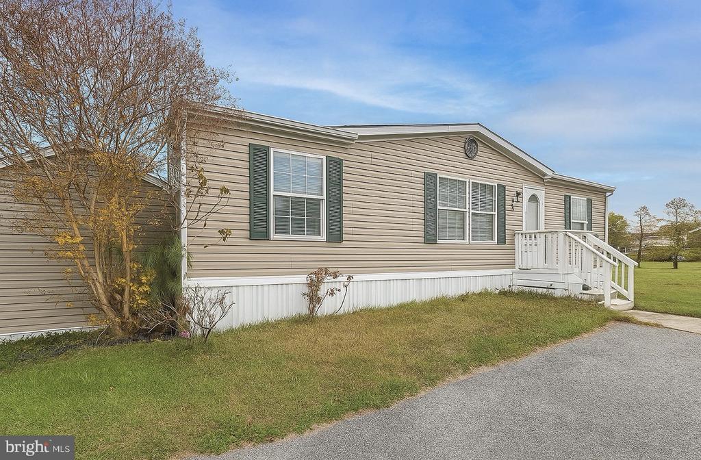71 Hitch Pond Cir, SEAFORD