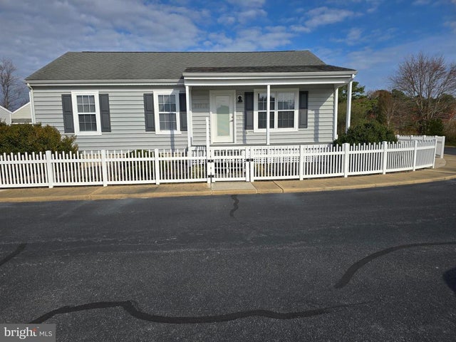 33795 N Hampton Cir, Frankford