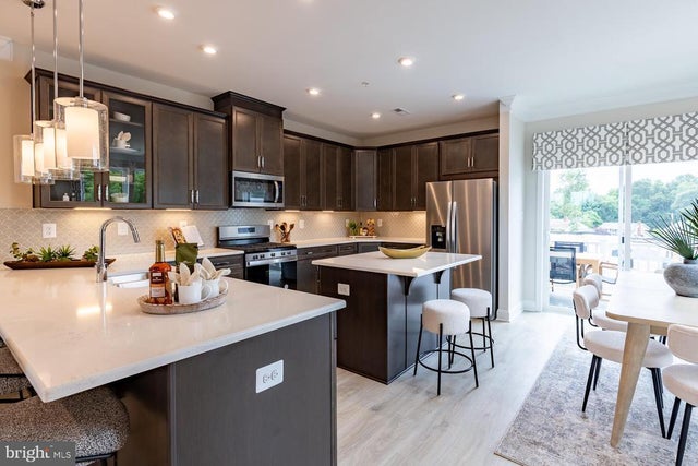 8201 Longford Rd, Millersville