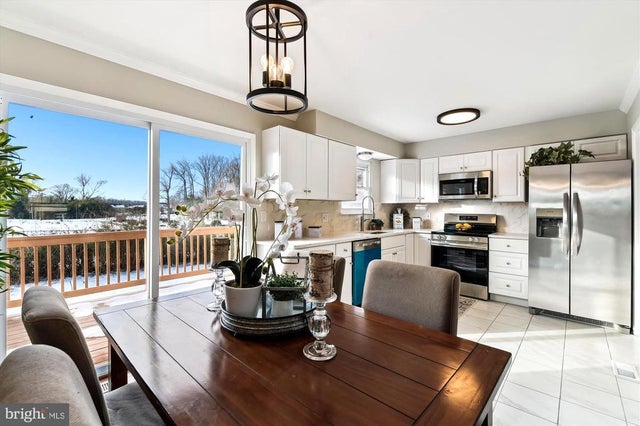 1971 Dominoe Rd, Annapolis