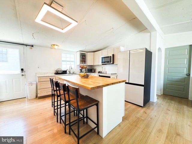 11 S Carol St, Laurel