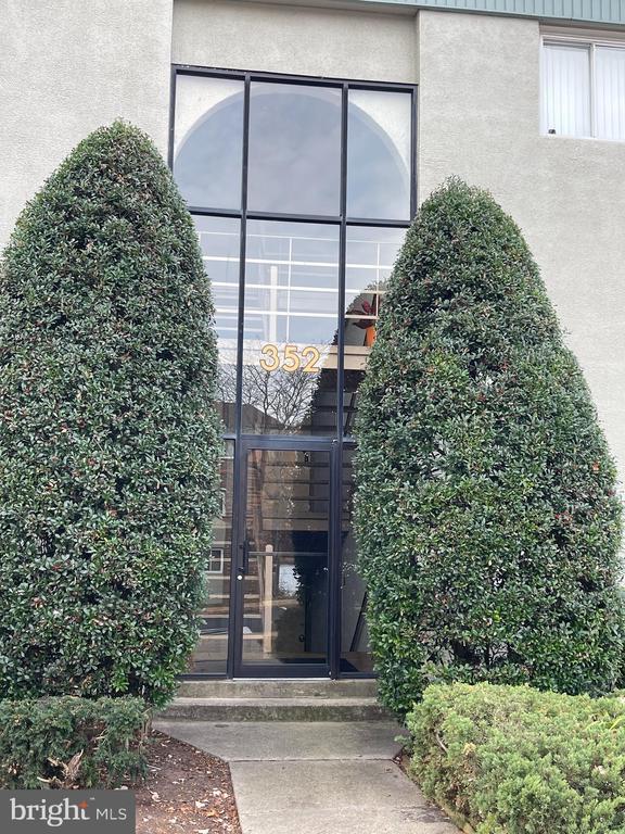 352 Gatewater Ct #a, Glen Burnie