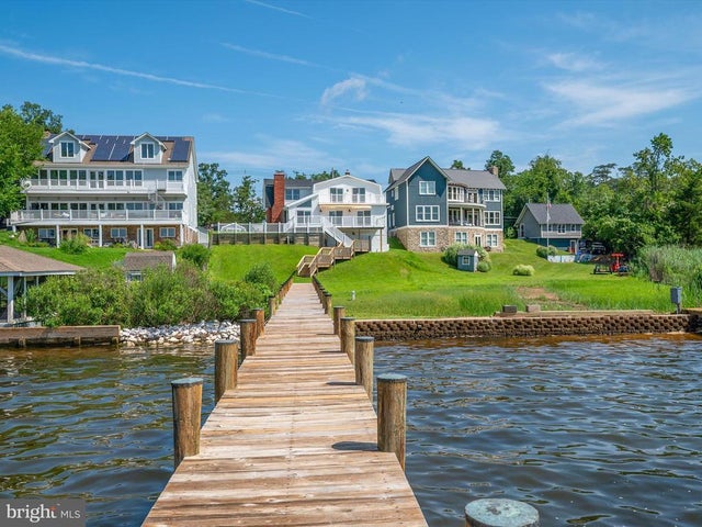 327 Steedman Point Rd, Pasadena