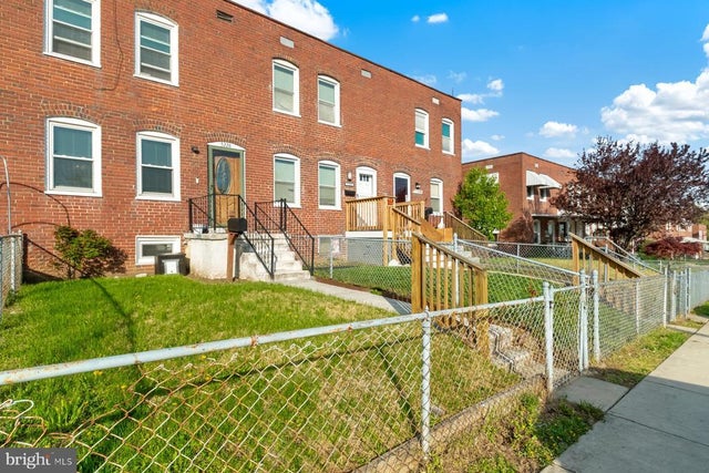 5226 Patrick Henry Dr, Baltimore