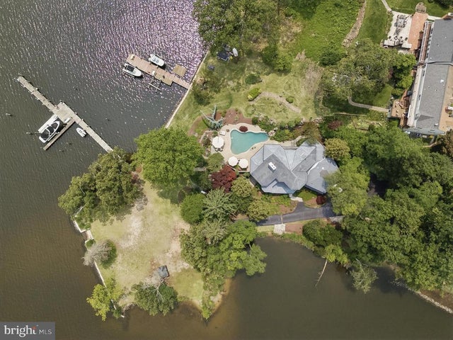 601 Lakeland Rd S, Severna Park