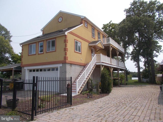 2115 Lake Dr, Pasadena