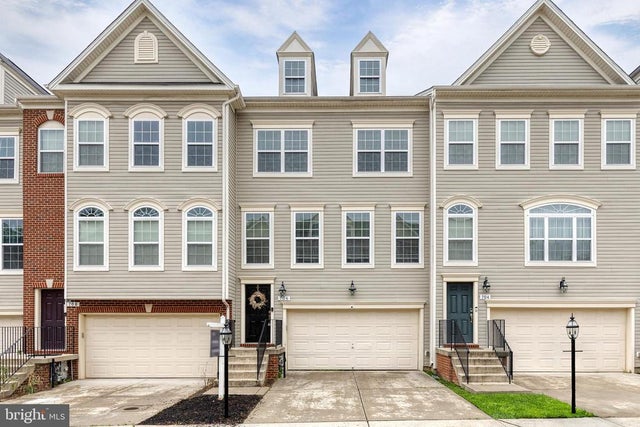 706 Millhouse Dr, Glen Burnie