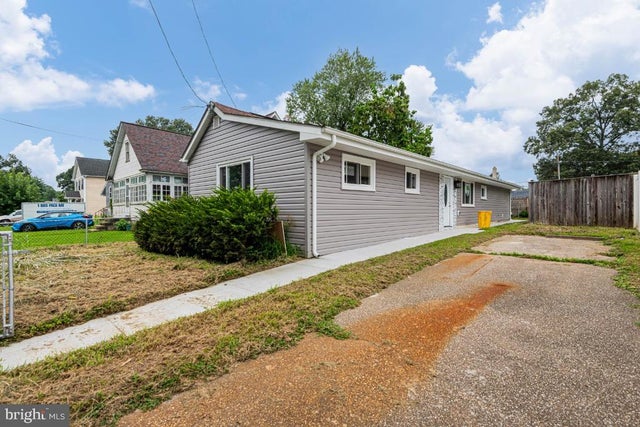 776 203rd St, Pasadena