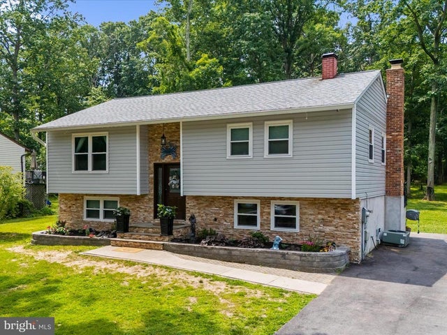 1215 Holmewood Dr, Pasadena