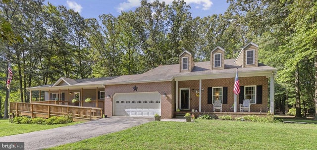 9188 Firefly Run, Pasadena