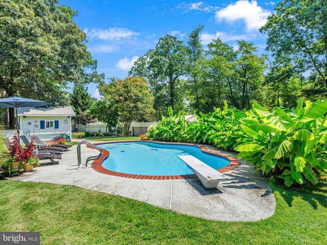 303 North Dr, Severna Park