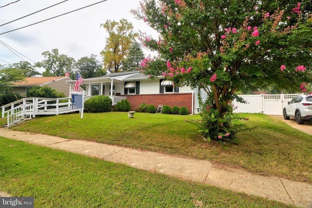 114 Olen Dr, Glen Burnie