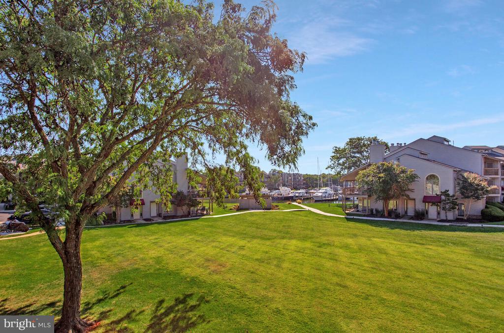 7002 Channel Village Ct #101, ANNAPOLIS