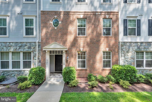 1719 Fieldstone Ct #9, Hanover