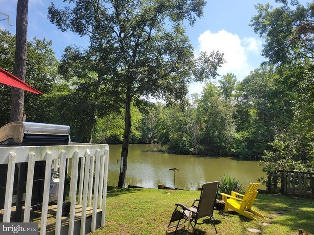 2058 Shore Dr, Edgewater