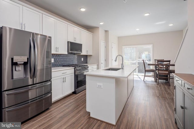 3393 Cormorant Dr, Laurel