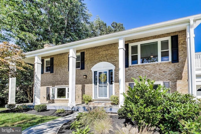 1272 Mayo Ridge Rd, Edgewater