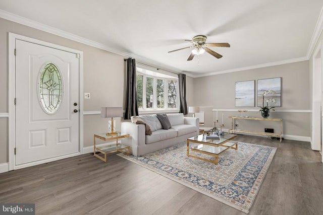 308 Aquahart Rd, Glen Burnie