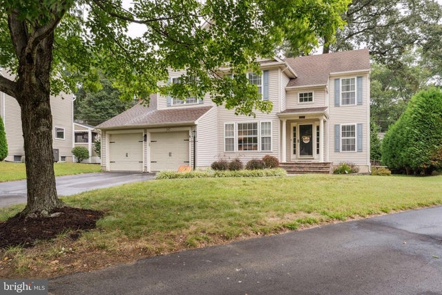 247 Kennedy Dr, Severna Park