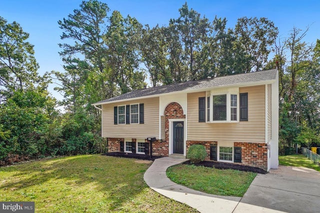 225 Shana Rd, Glen Burnie