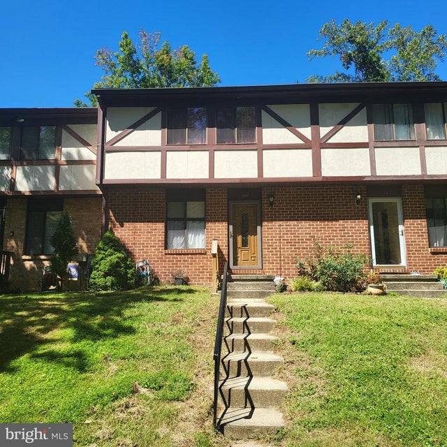 1217 Springwood Ct, Arnold