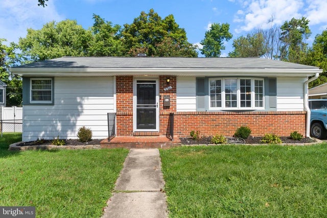 220 Cheddington Rd, Linthicum Heights