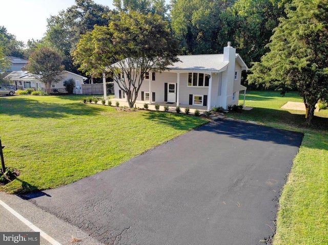 3820 Outrigger Dr, Edgewater