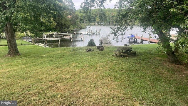 1704 Twickenham Rd, Pasadena