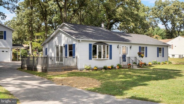 222 Magothy Rd, Pasadena