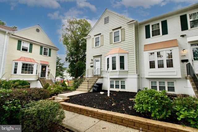 1448 Orleans Ct, Crofton