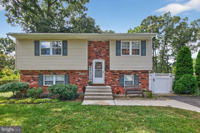 639 Cedar Dr, Pasadena