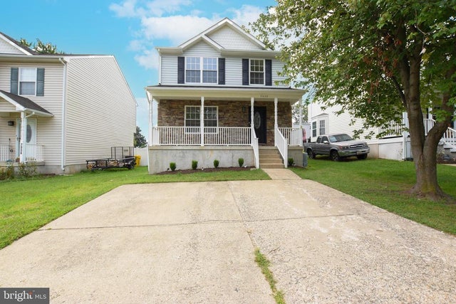 7932 E End Dr, Baltimore