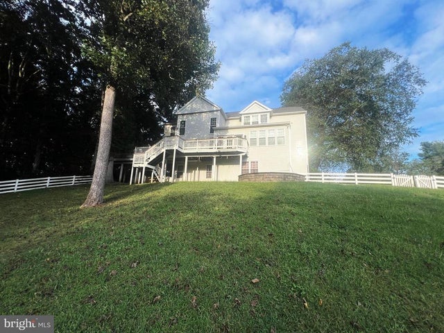 4401 Claybrooke Dr, Lothian