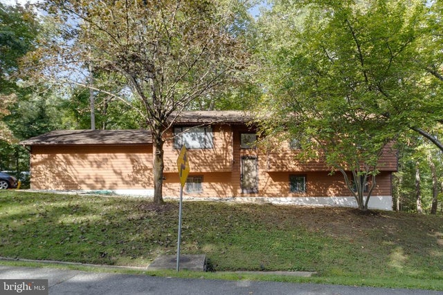 3160 Rolling Rd, Edgewater