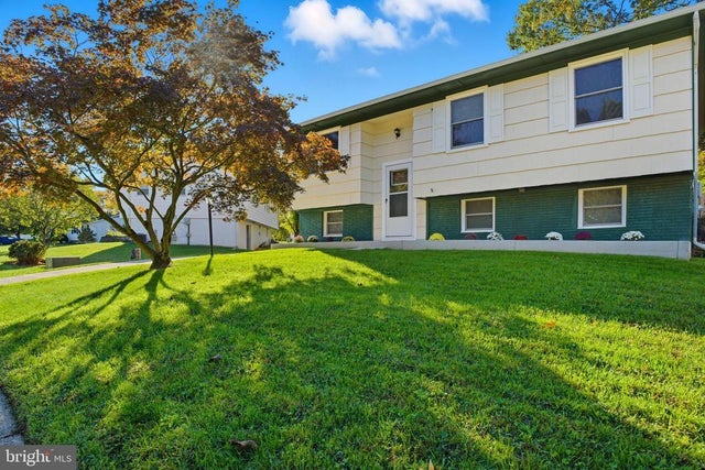 8224 Bernard Dr N, Millersville