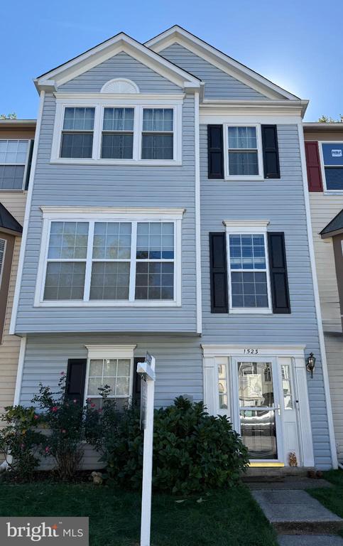 1523 Ashburnham Dr, Crofton