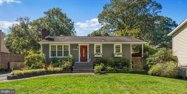 738 Whitneys Landing Dr, Crownsville