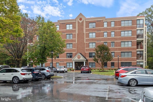 604 Mckinsey Park Dr #402, Severna Park