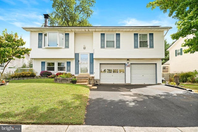 7907 Stonehearth Rd, Severn
