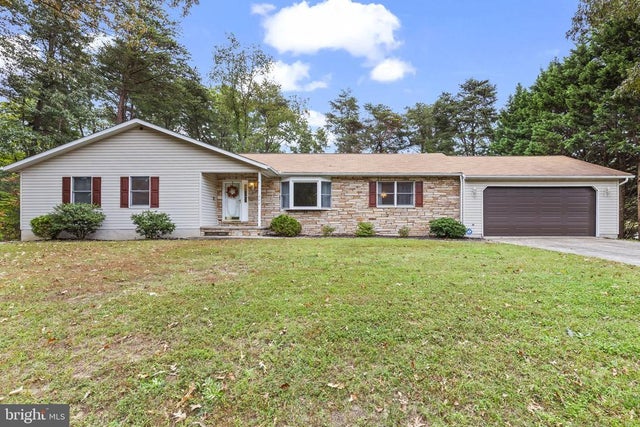 564 Eason Dr, Severn