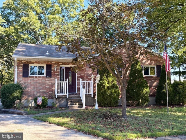 302 Canterbury Ct, Glen Burnie