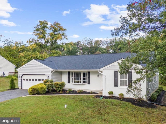 762 Cougar Dr, Millersville