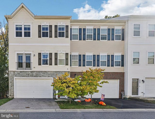 251 Oakview Village Dr, Glen Burnie