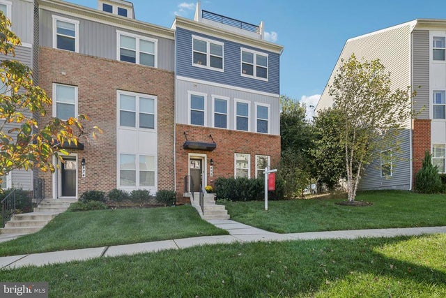 422 Lightship Landing Way, Edgewater